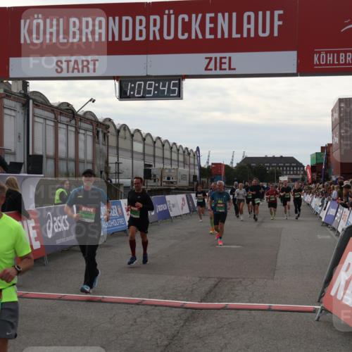 03.10.2025 - Köhlbrandbrückenlauf Julia Fischer http://msf.ph/oto/9030022 03.10.2025 16:09:45 Ziel 7305, 7306, 7452, 7498, 7583, 8814, 8826, 8834, 8984, 9024, 9097, 9150, 9301, 9419, 9567, 9671, 9748 meine-sportfotos.de