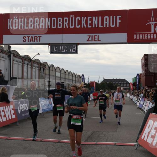 03.10.2025 - Köhlbrandbrückenlauf Julia Fischer http://msf.ph/oto/9030067 03.10.2025 16:10:18 Ziel 7139, 7217, 7304, 7421, 7437, 7528, 7529, 7764, 8882, 8932, 8989, 9323, 9347, 9348, 9349, 9458 meine-sportfotos.de