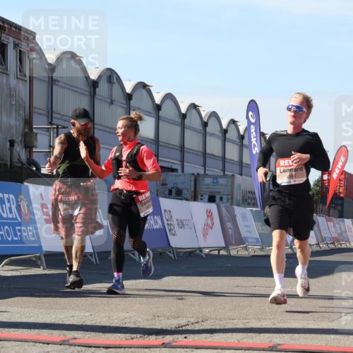 03.10.2025 - Köhlbrandbrückenlauf Luisa Fischer http://msf.ph/oto/9030068 03.10.2025 13:03:41 Ziel 4063, 4214, 4274, 4322, 4422, 4507, 5639, 5707, 5799, 6025 meine-sportfotos.de