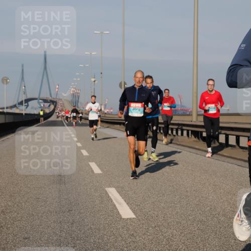 03.10.2025 - Köhlbrandbrückenlauf Fabian Wolf http://msf.ph/oto/9030125 03.10.2025 09:44:46 Position 3 1102 meine-sportfotos.de