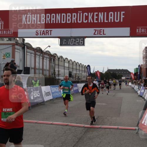 03.10.2025 - Köhlbrandbrückenlauf Julia Fischer http://msf.ph/oto/9030136 03.10.2025 16:10:27 Ziel 7126, 7139, 7217, 7304, 7384, 7385, 7421, 7648, 8097, 8932, 8989, 9348, 9349, 9542 meine-sportfotos.de