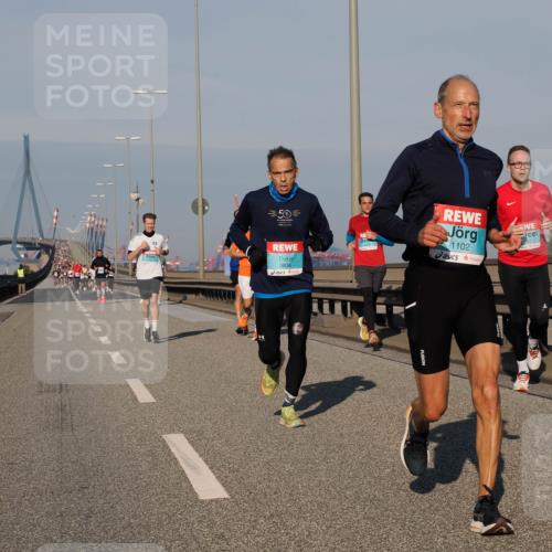 03.10.2025 - Köhlbrandbrückenlauf Fabian Wolf http://msf.ph/oto/9030173 03.10.2025 09:44:48 Position 3 50, 3836, 1102 meine-sportfotos.de