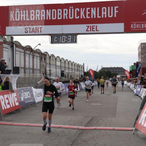 03.10.2025 - Köhlbrandbrückenlauf Julia Fischer http://msf.ph/oto/9030176 03.10.2025 16:10:31 Ziel 7112, 7126, 7139, 7217, 7304, 7384, 7385, 7543, 7648, 7844, 8097, 8798, 9542, 9652 meine-sportfotos.de