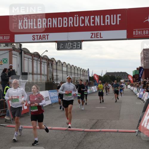 03.10.2025 - Köhlbrandbrückenlauf Julia Fischer http://msf.ph/oto/9030201 03.10.2025 16:10:34 Ziel 7112, 7126, 7304, 7384, 7385, 7543, 7552, 7562, 7648, 7844, 8097, 8153, 8798, 8950, 9542, 9652 meine-sportfotos.de