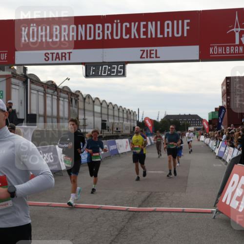 03.10.2025 - Köhlbrandbrückenlauf Julia Fischer http://msf.ph/oto/9030213 03.10.2025 16:10:36 Ziel 7112, 7126, 7384, 7385, 7534, 7543, 7552, 7562, 7648, 7844, 8097, 8153, 8798, 8950, 9542, 9652 meine-sportfotos.de