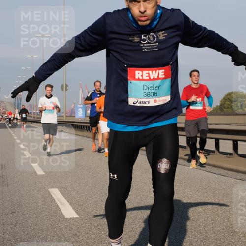03.10.2025 - Köhlbrandbrückenlauf Fabian Wolf http://msf.ph/oto/9030226 03.10.2025 09:44:49 Position 3 35, 500, 7, 2021, 3836, 3518 meine-sportfotos.de