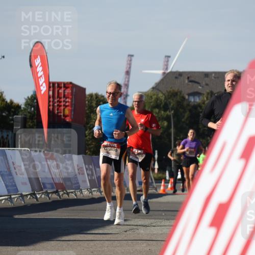 03.10.2025 - Köhlbrandbrückenlauf Luisa Fischer http://msf.ph/oto/9030268 03.10.2025 13:03:57 Ziel 4056, 4127, 4322, 4349, 5098, 5414, 5447, 5950, 5958, 6315, 6341, 6392, 6706 meine-sportfotos.de