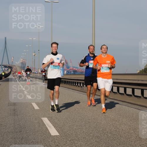 03.10.2025 - Köhlbrandbrückenlauf Fabian Wolf http://msf.ph/oto/9030277 03.10.2025 09:44:51 Position 3 3155, 1423 meine-sportfotos.de