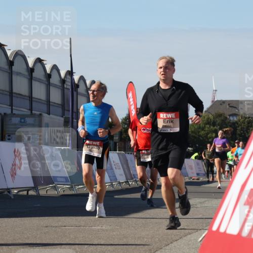 03.10.2025 - Köhlbrandbrückenlauf Luisa Fischer http://msf.ph/oto/9030301 03.10.2025 13:04:00 Ziel 4056, 4127, 4349, 4372, 4480, 5098, 5414, 5447, 5950, 5958, 6315, 6341, 6392, 6706 meine-sportfotos.de