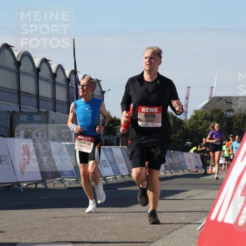 03.10.2025 - Köhlbrandbrückenlauf Luisa Fischer http://msf.ph/oto/9030306 03.10.2025 13:04:00 Ziel 4056, 4127, 4349, 4372, 4480, 5098, 5414, 5447, 5950, 5958, 6315, 6341, 6392, 6706 meine-sportfotos.de