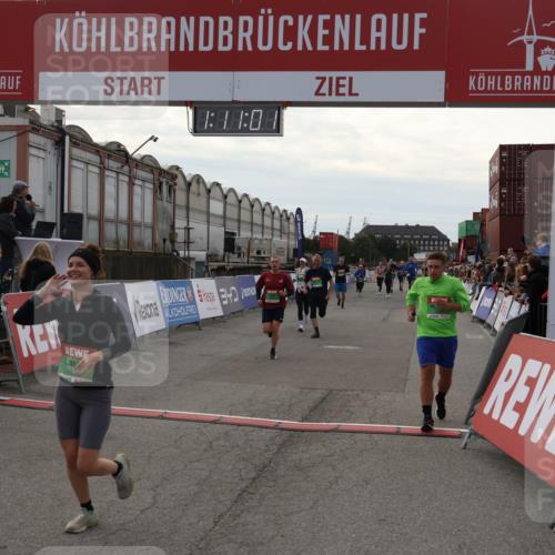 03.10.2025 - Köhlbrandbrückenlauf Julia Fischer http://msf.ph/oto/9030385 03.10.2025 16:11:02 Ziel 7226, 7834, 8220, 8775, 8776, 9169, 9201, 9474 meine-sportfotos.de