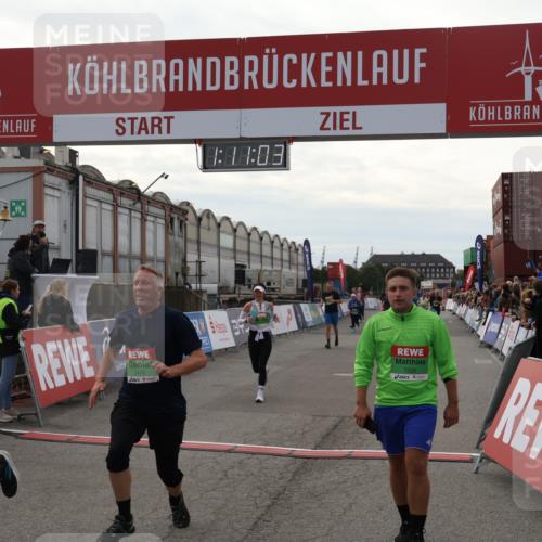 03.10.2025 - Köhlbrandbrückenlauf Julia Fischer http://msf.ph/oto/9030415 03.10.2025 16:11:04 Ziel 7226, 7363, 7834, 8220, 8490, 8592, 8775, 8776, 8923, 9169, 9201, 9474 meine-sportfotos.de