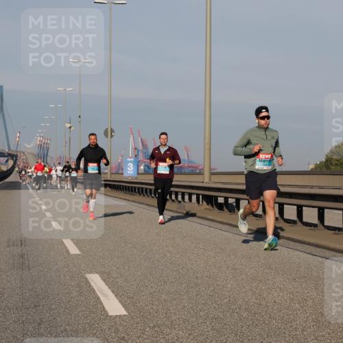 03.10.2025 - Köhlbrandbrückenlauf Fabian Wolf http://msf.ph/oto/9030454 03.10.2025 09:44:58 Position 3 1143 meine-sportfotos.de