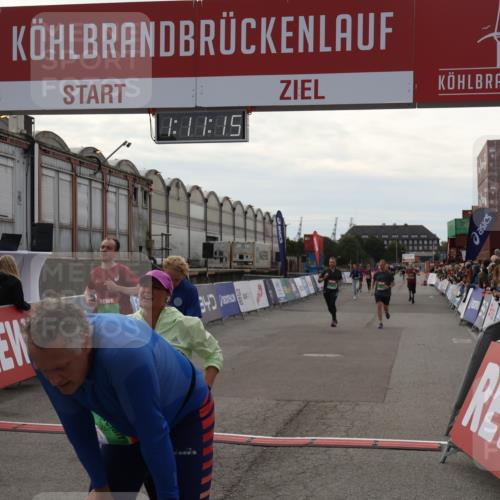 03.10.2025 - Köhlbrandbrückenlauf Julia Fischer http://msf.ph/oto/9030466 03.10.2025 16:11:15 Ziel 7291, 7363, 7515, 7591, 8059, 8220, 8490, 8592, 8923, 9218, 9710, 9726 meine-sportfotos.de