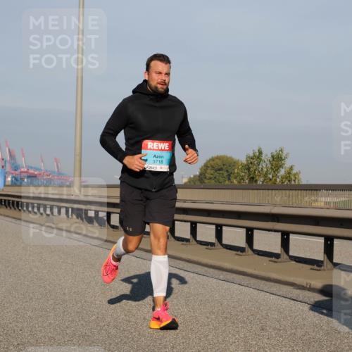 03.10.2025 - Köhlbrandbrückenlauf Fabian Wolf http://msf.ph/oto/9030568 03.10.2025 09:45:03 Position 3 3718 meine-sportfotos.de