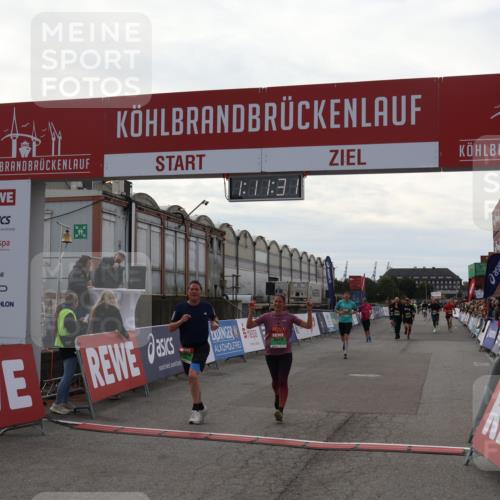 03.10.2025 - Köhlbrandbrückenlauf Julia Fischer http://msf.ph/oto/9030590 03.10.2025 16:11:32 Ziel 7350, 7373, 7407, 7467, 7472, 7488, 7765, 7895, 8938, 9067, 9068, 9597 meine-sportfotos.de
