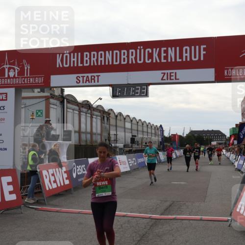 03.10.2025 - Köhlbrandbrückenlauf Julia Fischer http://msf.ph/oto/9030615 03.10.2025 16:11:34 Ziel 7350, 7373, 7407, 7467, 7472, 7488, 7765, 7895, 8774, 8938, 9382, 9597 meine-sportfotos.de