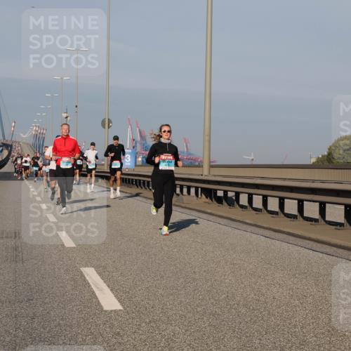 03.10.2025 - Köhlbrandbrückenlauf Fabian Wolf http://msf.ph/oto/9030655 03.10.2025 09:45:08 Position 3 3174 meine-sportfotos.de