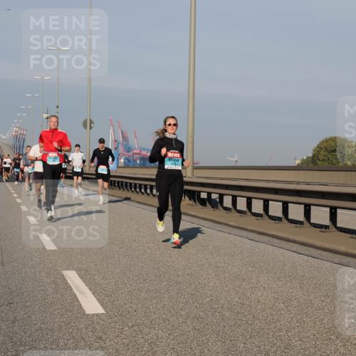 03.10.2025 - Köhlbrandbrückenlauf Fabian Wolf http://msf.ph/oto/9030670 03.10.2025 09:45:09 Position 3 3174 meine-sportfotos.de