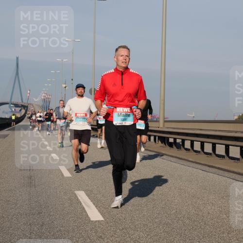 03.10.2025 - Köhlbrandbrückenlauf Fabian Wolf http://msf.ph/oto/9030753 03.10.2025 09:45:12 Position 3 3358 meine-sportfotos.de