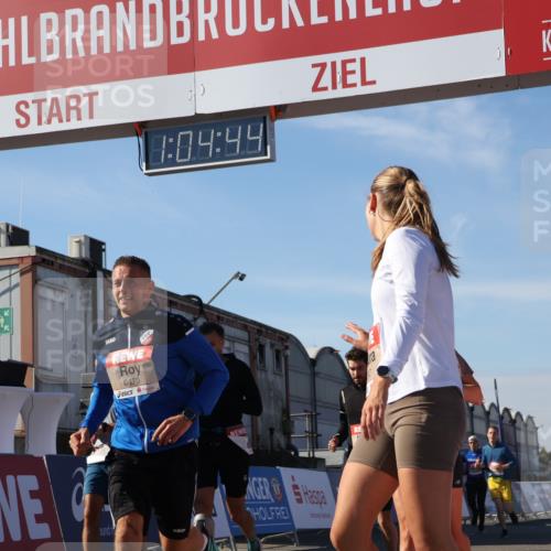 03.10.2025 - Köhlbrandbrückenlauf Luisa Fischer http://msf.ph/oto/9030755 03.10.2025 13:04:43 Ziel 4022, 4061, 4236, 4246, 4247, 4303, 4449, 4713, 4724, 4831, 5849, 5948, 5968, 6092, 6268, 6470, 6716 meine-sportfotos.de