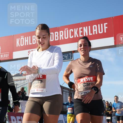 03.10.2025 - Köhlbrandbrückenlauf Luisa Fischer http://msf.ph/oto/9030779 03.10.2025 13:04:46 Ziel 4022, 4061, 4236, 4246, 4247, 4303, 4449, 4713, 4724, 4831, 5849, 5948, 5968, 6268, 6470, 6716 meine-sportfotos.de