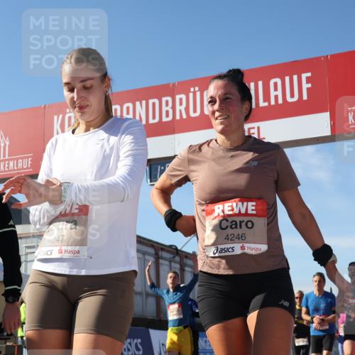 03.10.2025 - Köhlbrandbrückenlauf Luisa Fischer http://msf.ph/oto/9030784 03.10.2025 13:04:47 Ziel 4022, 4061, 4236, 4246, 4247, 4303, 4449, 4724, 4831, 5849, 5948, 5968, 6268, 6470, 6716 meine-sportfotos.de