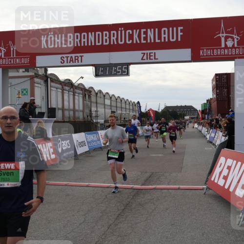 03.10.2025 - Köhlbrandbrückenlauf Julia Fischer http://msf.ph/oto/9030805 03.10.2025 16:11:56 Ziel 7122, 7330, 7419, 7469, 7533, 7566, 7613, 7658, 7757, 7961, 8005, 8096, 8110, 8954, 9200, 9202, 9244, 9392, 9634 meine-sportfotos.de