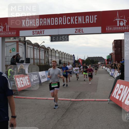 03.10.2025 - Köhlbrandbrückenlauf Julia Fischer http://msf.ph/oto/9030810 03.10.2025 16:11:56 Ziel 7122, 7330, 7419, 7469, 7533, 7566, 7613, 7658, 7757, 7961, 8005, 8096, 8110, 8954, 9200, 9202, 9244, 9392, 9634 meine-sportfotos.de