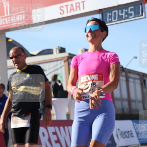 03.10.2025 - Köhlbrandbrückenlauf Luisa Fischer http://msf.ph/oto/9030811 03.10.2025 13:04:50 Ziel 4022, 4061, 4236, 4240, 4246, 4247, 4303, 4449, 4724, 4831, 5849, 5948, 5968, 6268, 6470, 6716 meine-sportfotos.de