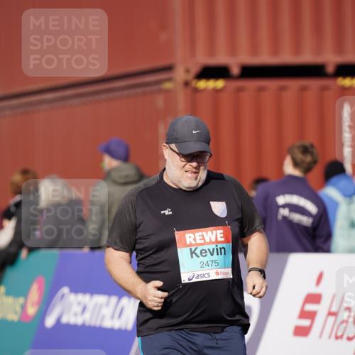 03.10.2025 - Köhlbrandbrückenlauf Michael Burmester http://msf.ph/oto/9030828 03.10.2025 10:36:19 Ziel 2475, 3589 meine-sportfotos.de