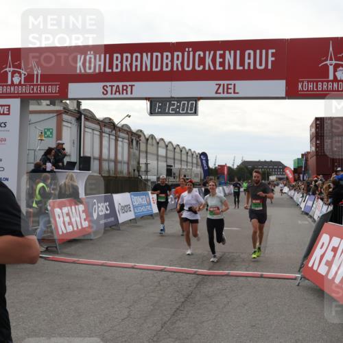 03.10.2025 - Köhlbrandbrückenlauf Julia Fischer http://msf.ph/oto/9030832 03.10.2025 16:12:01 Ziel 7122, 7463, 7469, 7533, 7566, 7613, 7757, 7961, 8005, 8096, 8110, 8259, 8569, 8954, 9159, 9244 meine-sportfotos.de
