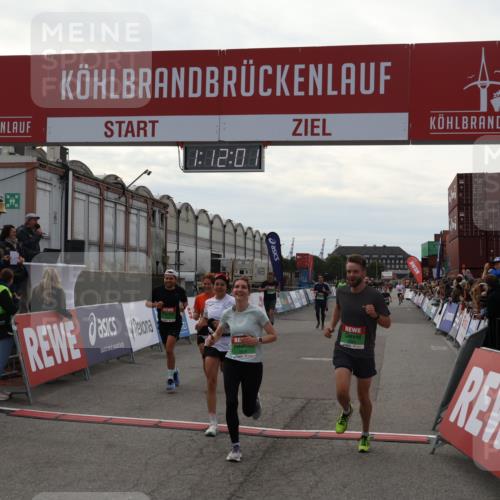 03.10.2025 - Köhlbrandbrückenlauf Julia Fischer http://msf.ph/oto/9030842 03.10.2025 16:12:01 Ziel 7122, 7463, 7469, 7533, 7566, 7613, 7757, 7961, 8005, 8096, 8110, 8259, 8569, 8954, 9159, 9244 meine-sportfotos.de