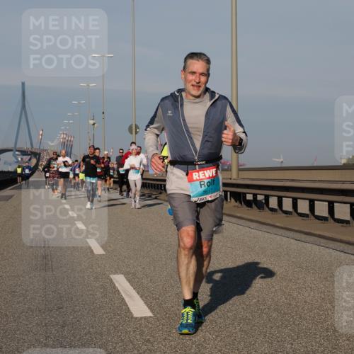 03.10.2025 - Köhlbrandbrückenlauf Fabian Wolf http://msf.ph/oto/9030910 03.10.2025 09:45:17 Position 3 1617 meine-sportfotos.de