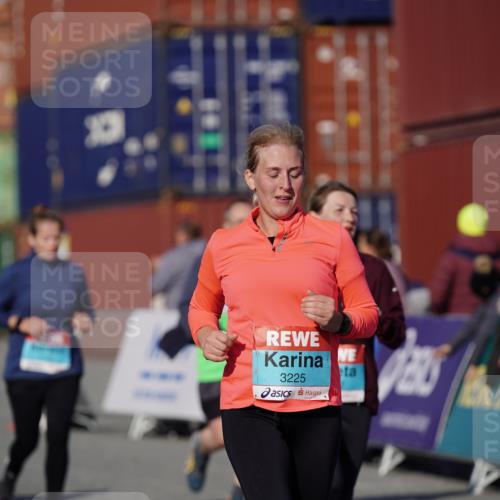 03.10.2025 - Köhlbrandbrückenlauf Michael Burmester http://msf.ph/oto/9030956 03.10.2025 10:36:31 Ziel 1819, 1982, 2331, 2780, 3094, 3225, 3311 meine-sportfotos.de