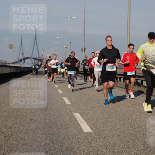 03.10.2025 - Köhlbrandbrückenlauf Fabian Wolf http://msf.ph/oto/9030957 03.10.2025 09:45:20 Position 3  meine-sportfotos.de