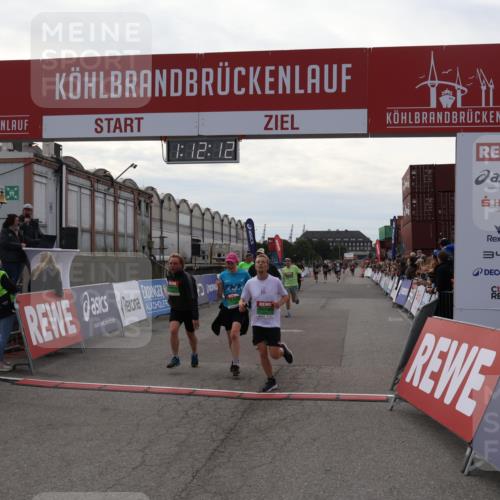 03.10.2025 - Köhlbrandbrückenlauf Julia Fischer http://msf.ph/oto/9030971 03.10.2025 16:12:13 Ziel 7404, 7463, 7468, 7615, 7762, 7825, 8088, 8259, 8569, 8939, 8951, 9159, 9399 meine-sportfotos.de