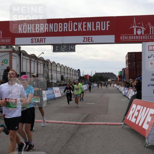 03.10.2025 - Köhlbrandbrückenlauf Julia Fischer http://msf.ph/oto/9030994 03.10.2025 16:12:14 Ziel 7404, 7463, 7468, 7615, 7762, 7825, 8088, 8259, 8569, 8939, 8951, 9159, 9399 meine-sportfotos.de