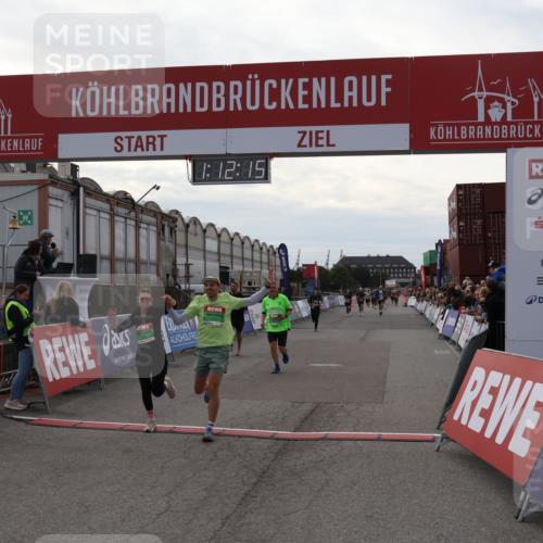 03.10.2025 - Köhlbrandbrückenlauf Julia Fischer http://msf.ph/oto/9031010 03.10.2025 16:12:16 Ziel 7404, 7463, 7468, 7615, 7762, 7825, 8088, 8501, 8939, 8951, 9159, 9399 meine-sportfotos.de
