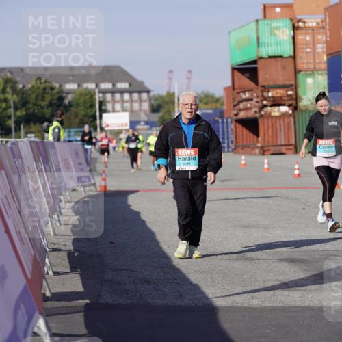 03.10.2025 - Köhlbrandbrückenlauf Michael Burmester http://msf.ph/oto/9031044 03.10.2025 10:36:39 Ziel 2473, 2535, 2780, 3096, 3311 meine-sportfotos.de