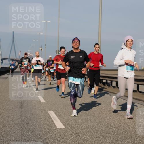 03.10.2025 - Köhlbrandbrückenlauf Fabian Wolf http://msf.ph/oto/9031050 03.10.2025 09:45:23 Position 3 3087, 3837 meine-sportfotos.de