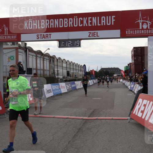 03.10.2025 - Köhlbrandbrückenlauf Julia Fischer http://msf.ph/oto/9031064 03.10.2025 16:12:19 Ziel 7404, 7468, 7615, 7762, 7825, 8088, 8501, 8939, 8951, 9359 meine-sportfotos.de
