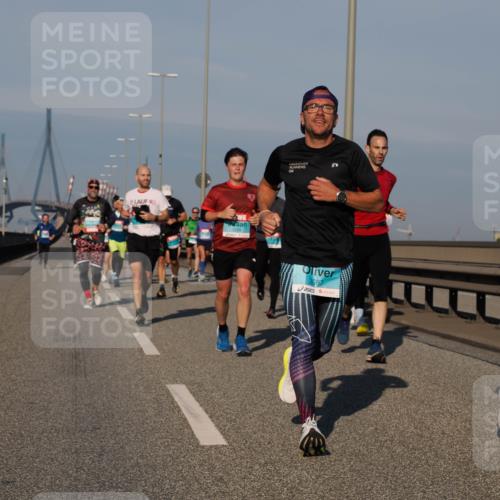 03.10.2025 - Köhlbrandbrückenlauf Fabian Wolf http://msf.ph/oto/9031067 03.10.2025 09:45:24 Position 3 1075, 3087, 3837 meine-sportfotos.de