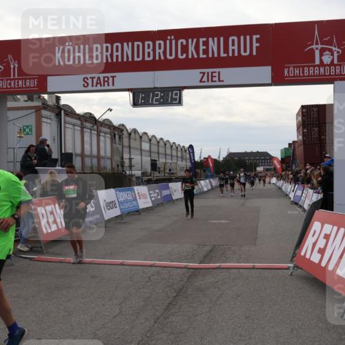 03.10.2025 - Köhlbrandbrückenlauf Julia Fischer http://msf.ph/oto/9031068 03.10.2025 16:12:20 Ziel 7404, 7468, 7615, 7762, 7825, 8088, 8501, 8939, 8951, 9359 meine-sportfotos.de