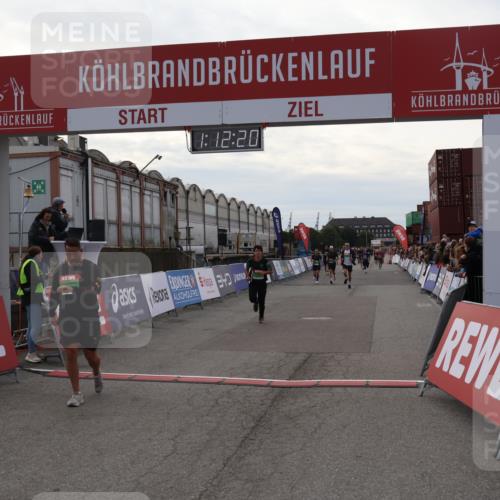 03.10.2025 - Köhlbrandbrückenlauf Julia Fischer http://msf.ph/oto/9031077 03.10.2025 16:12:20 Ziel 7404, 7468, 7615, 7762, 7825, 8088, 8501, 8939, 8951, 9359 meine-sportfotos.de