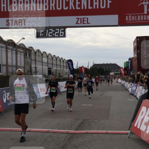 03.10.2025 - Köhlbrandbrückenlauf Julia Fischer http://msf.ph/oto/9031096 03.10.2025 16:12:26 Ziel 7615, 7654, 7688, 7762, 8501, 8901, 9060, 9061, 9359, 9454, 9677 meine-sportfotos.de