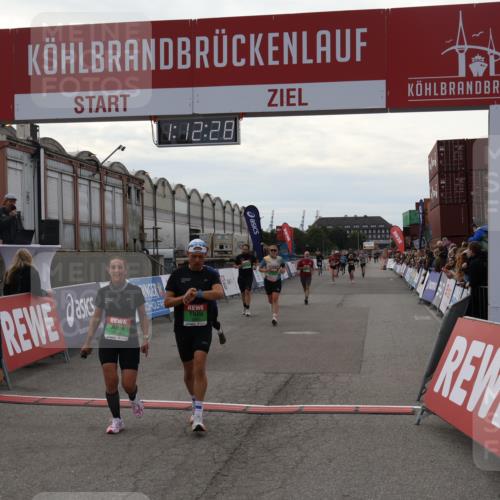03.10.2025 - Köhlbrandbrückenlauf Julia Fischer http://msf.ph/oto/9031121 03.10.2025 16:12:28 Ziel 7654, 7688, 7762, 8501, 8901, 9060, 9061, 9359, 9454, 9677 meine-sportfotos.de