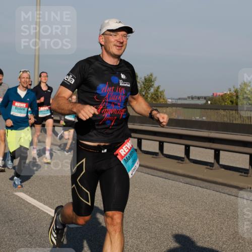 03.10.2025 - Köhlbrandbrückenlauf Fabian Wolf http://msf.ph/oto/9031205 03.10.2025 09:45:29 Position 3 1185, 2962 meine-sportfotos.de