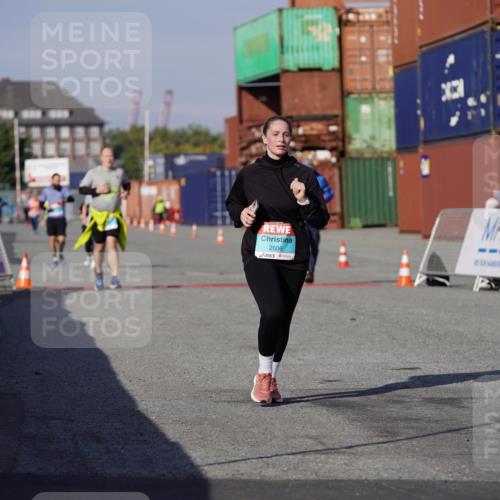 03.10.2025 - Köhlbrandbrückenlauf Michael Burmester http://msf.ph/oto/9031238 03.10.2025 10:37:08 Ziel 2153, 2606 meine-sportfotos.de