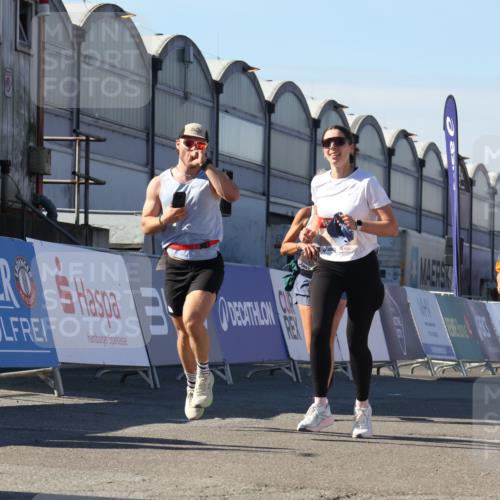 03.10.2025 - Köhlbrandbrückenlauf Luisa Fischer http://msf.ph/oto/9031245 03.10.2025 13:05:38 Ziel 4011, 4062, 4161, 4278, 4296, 4332, 4384, 5468, 5676, 6281, 6786, 6787 meine-sportfotos.de
